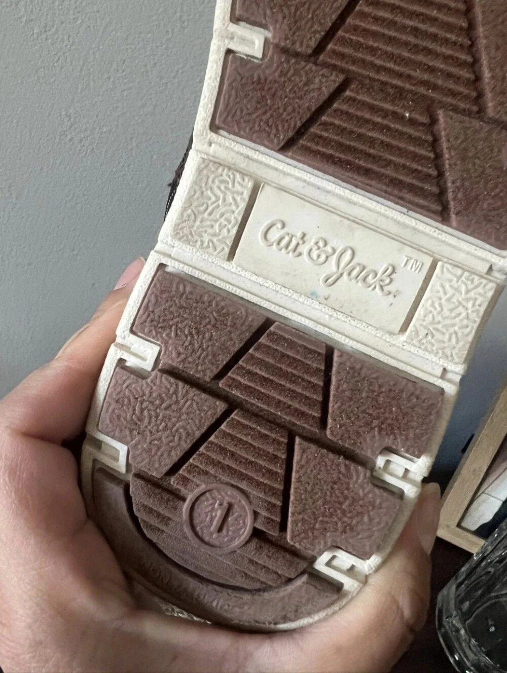 Cat & Jack Tennis Boots for Boys, Brown, Size 1. Kids shoes .